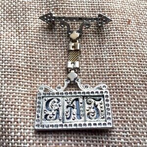 Vintage Marcaisite Look Style Hanging Dangle Arrow Brooch